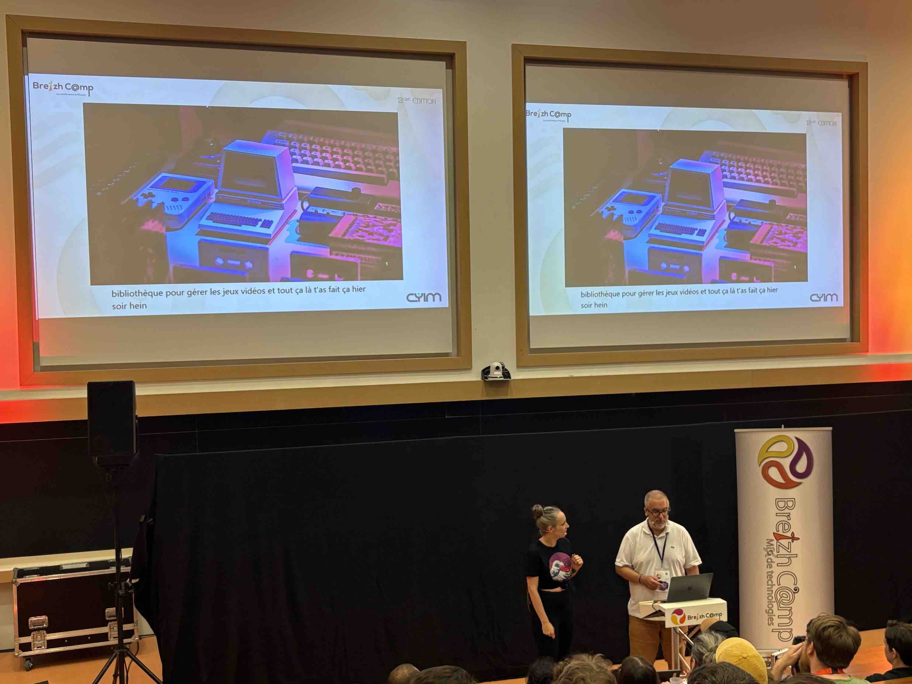 Manon Carbonnel and Gaël Salaün presenting at BreizhCamp 2025