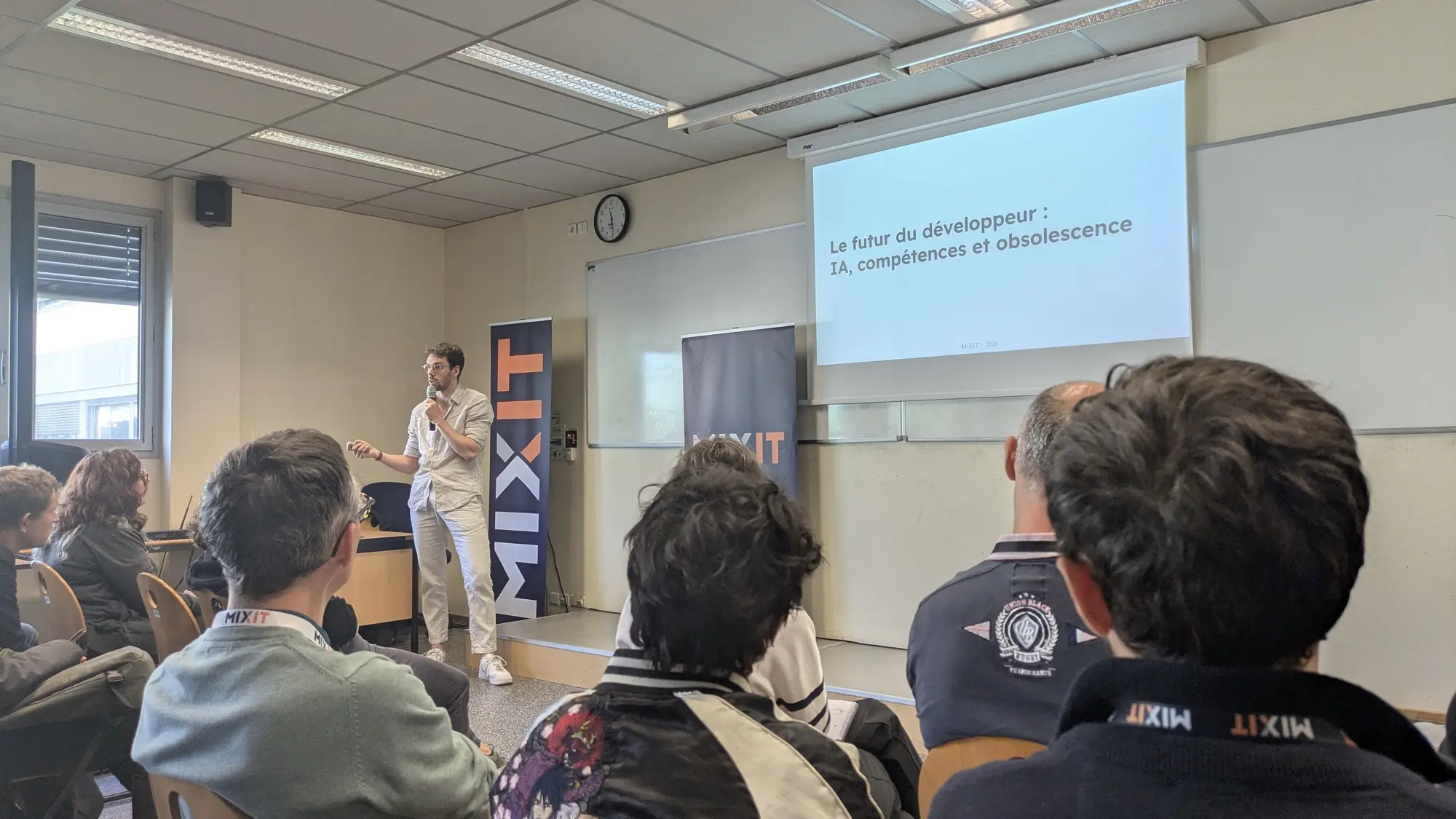Estéban on stage during his talk about the future of developers, photo from Fanny Klauk