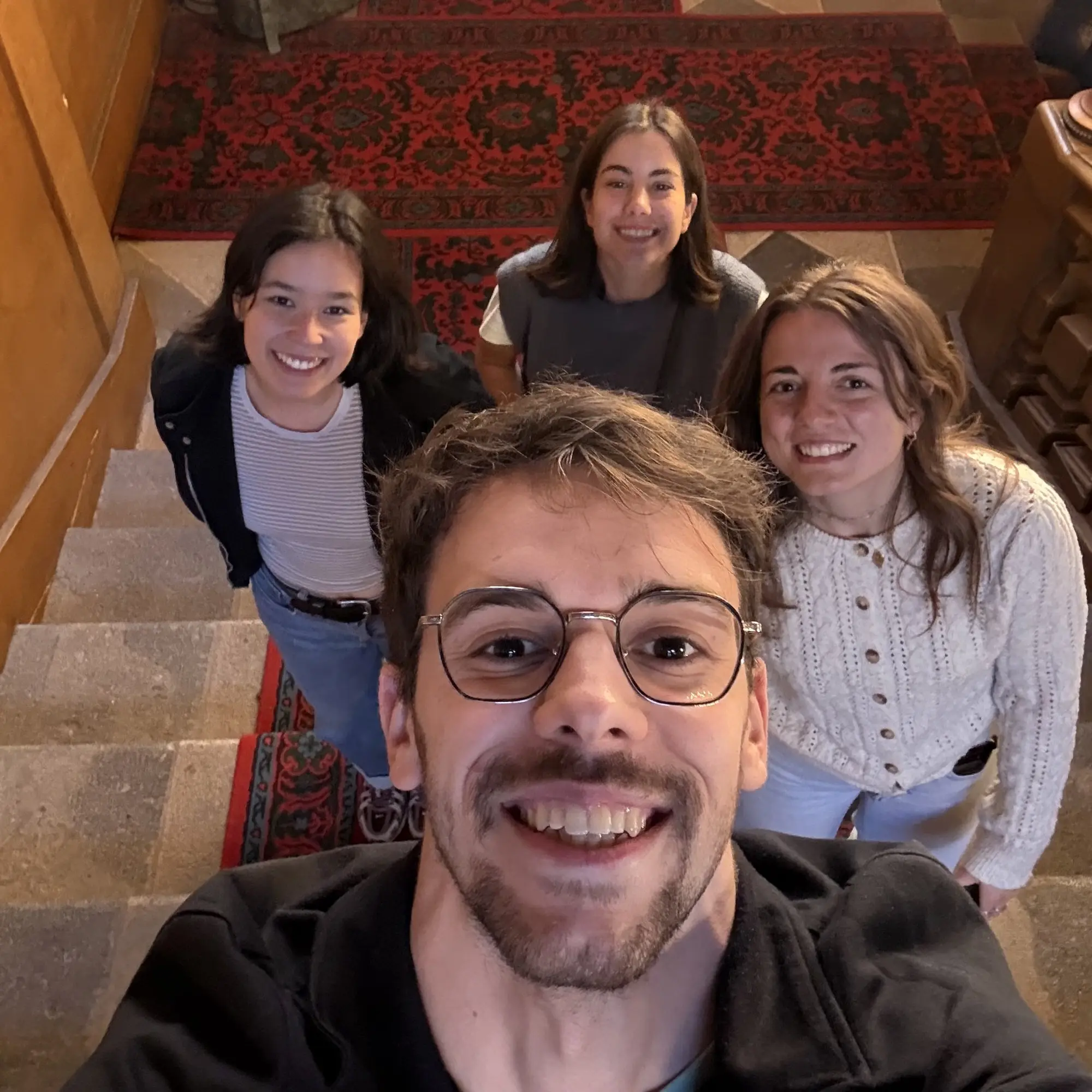 From left to right: Victoire, Elise, Marion, and Estéban in the middle